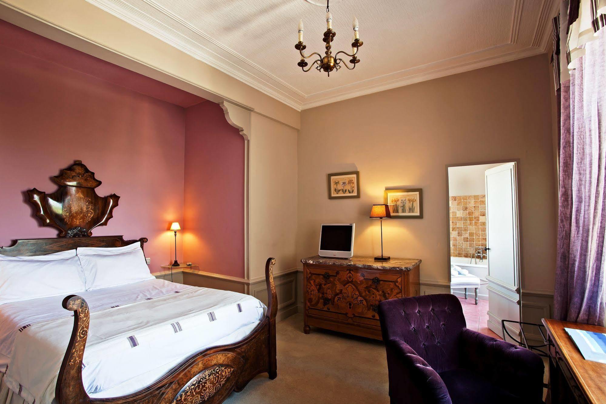Chateau De Rochegude Room photo
